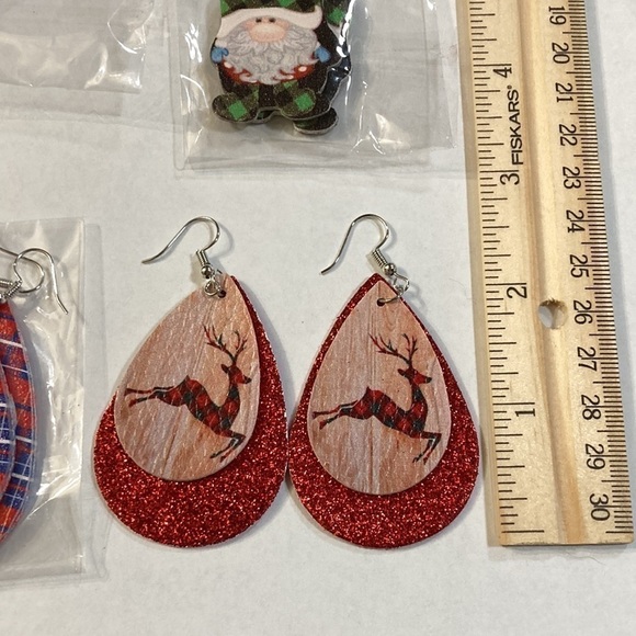 NEW! 7 PAIRS OF BUFFALO CHECK CHRISTMAS DROP/DANGLE FAUX LEATHER EARRINGS - Picture 11 of 13